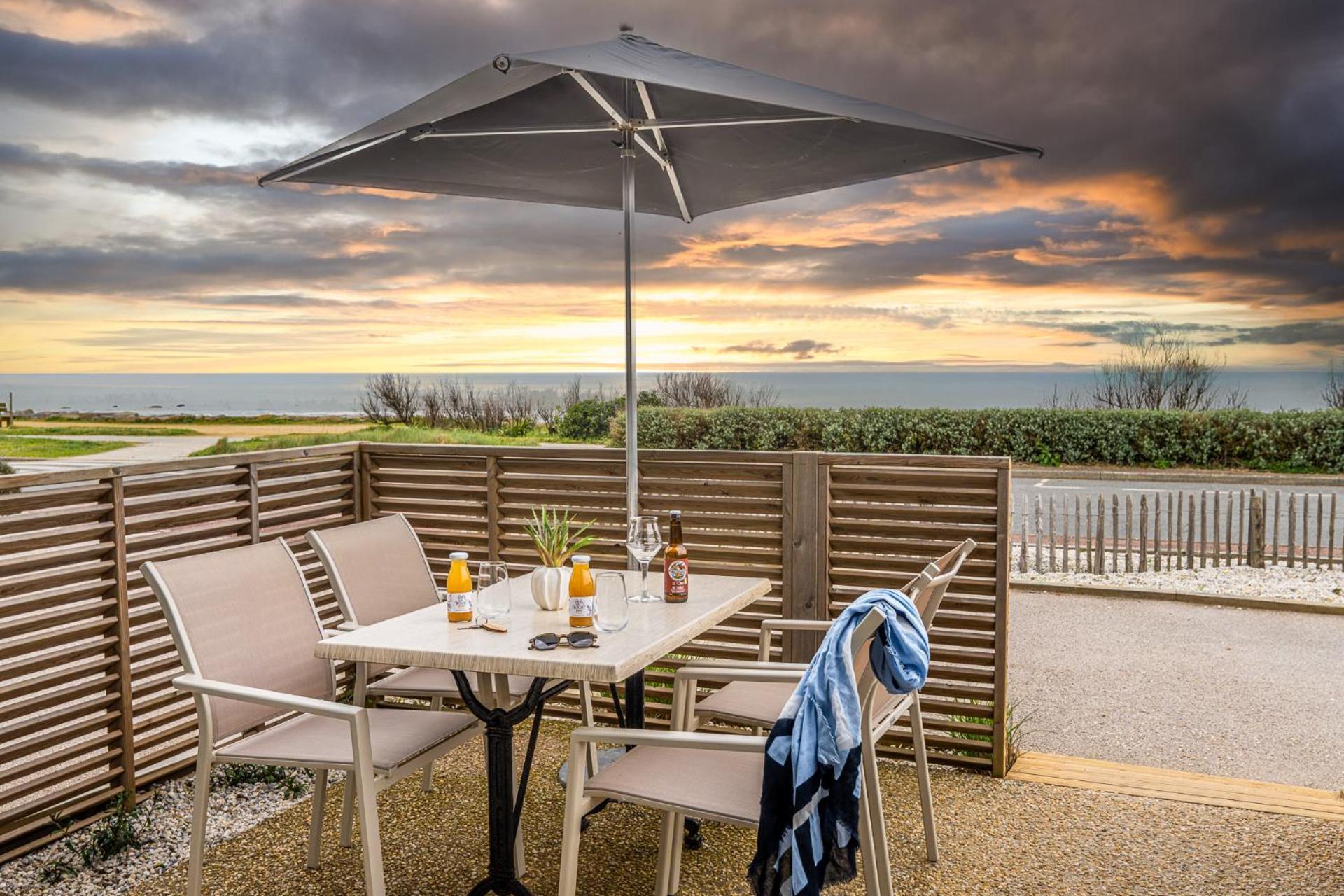 Logis Hotellerie Les Brisants , Restaurant J M Perochon Brétignolles-sur-Mer Exterior foto