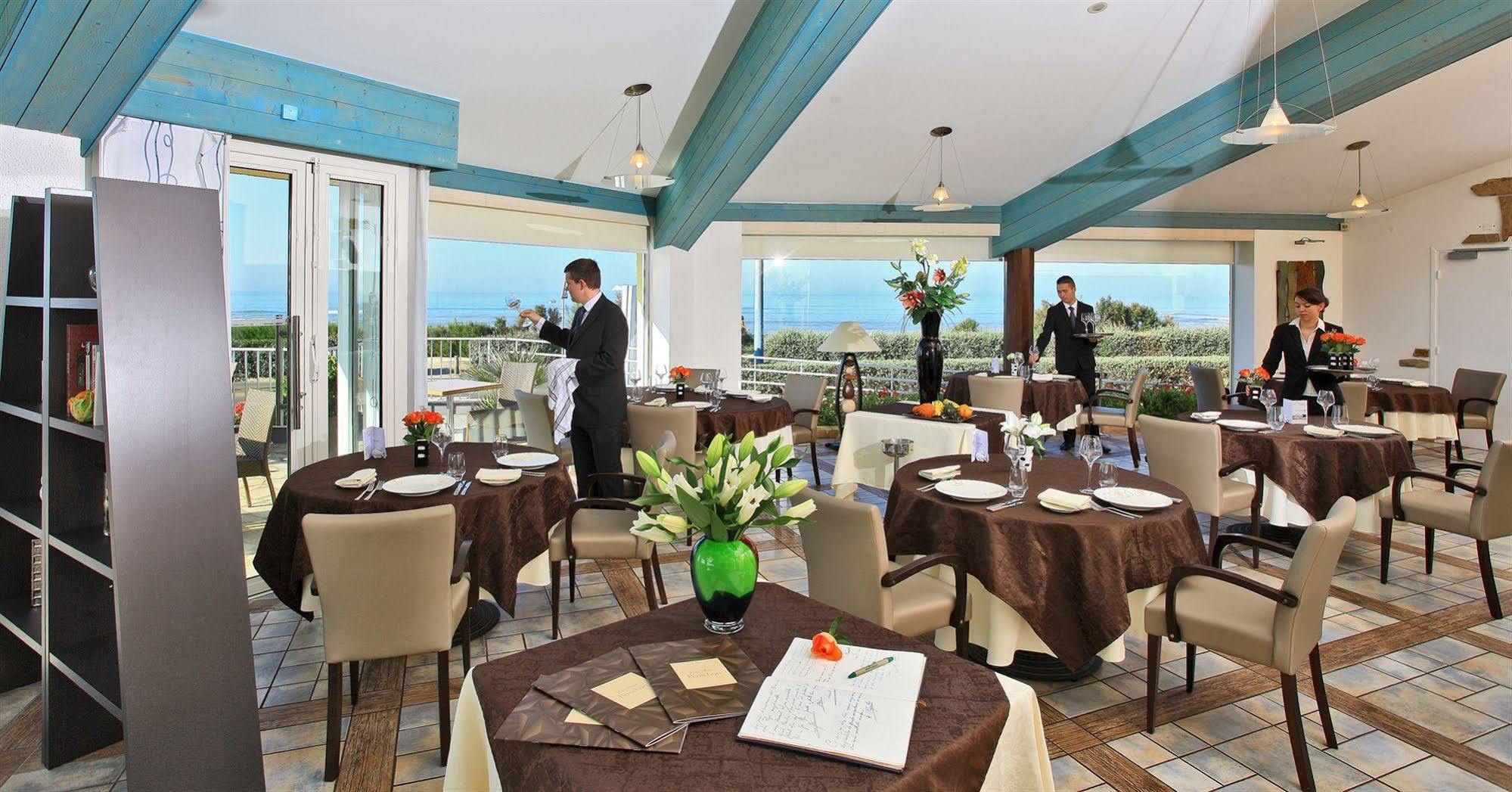 Logis Hotellerie Les Brisants , Restaurant J M Perochon Brétignolles-sur-Mer Exterior foto